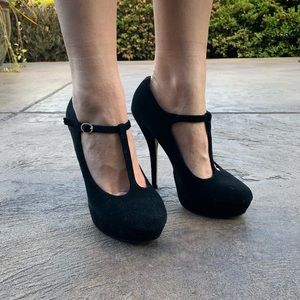 Steve Madden T-Strap Heels